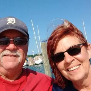 Meet your Posher, Connie